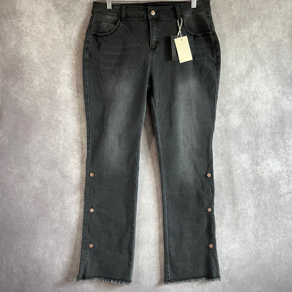 Flamingals Jeans Womens 2XL Black Scalloped Studded Raw Hem Straight Leg NEW
